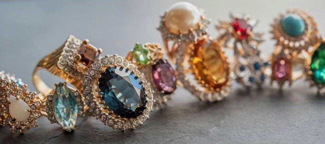 Recycled gold band with diamond